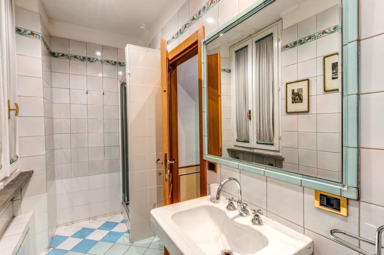 Lovely Flat By The Trevi Fountain Apartment Rome Exterior photo