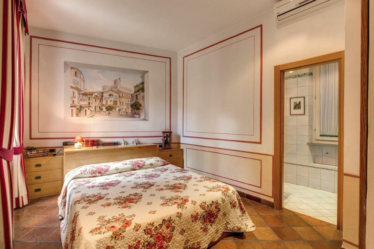 Lovely Flat By The Trevi Fountain Apartment Rome Exterior photo